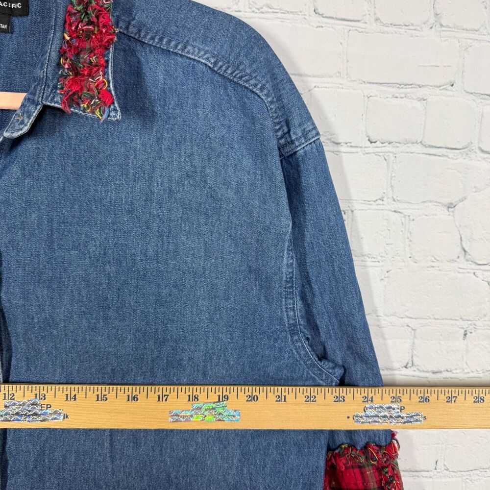 Sierra Pacific Large Denim Christmas Shirt Poinsettia Plaid Holiday Applique - Picture 6 of 11